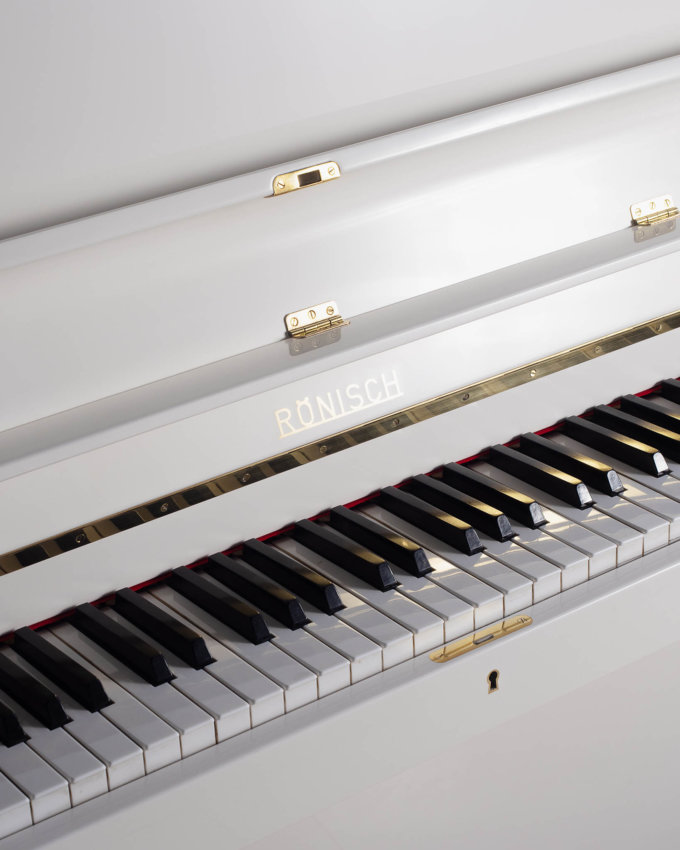 Пианино Ronisch De Luxe (BU) белое, полированное