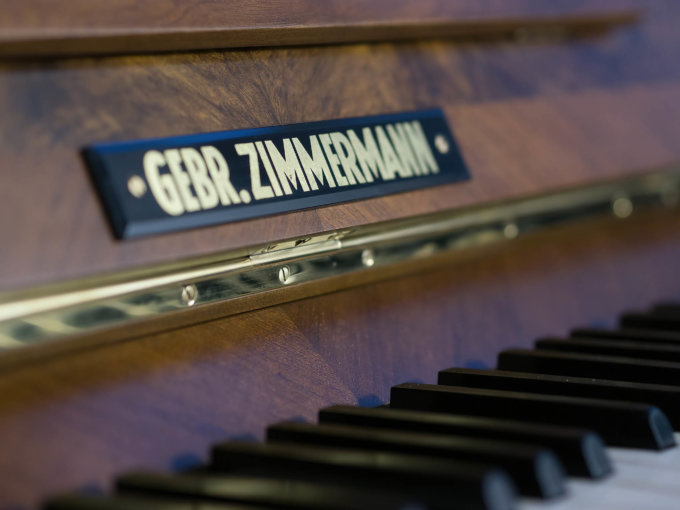 Пианино Zimmermann 1888 г. (BU) темный орех, сатинированное